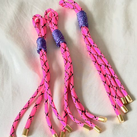 paracord charm in neon pink