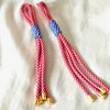 charm in rood en blauw